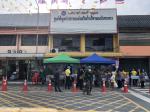 เทศบาลตำบลหัวกุญแจ ร่วมกับผู้ให้การสนับสนุน แจกอาหารและเครื่